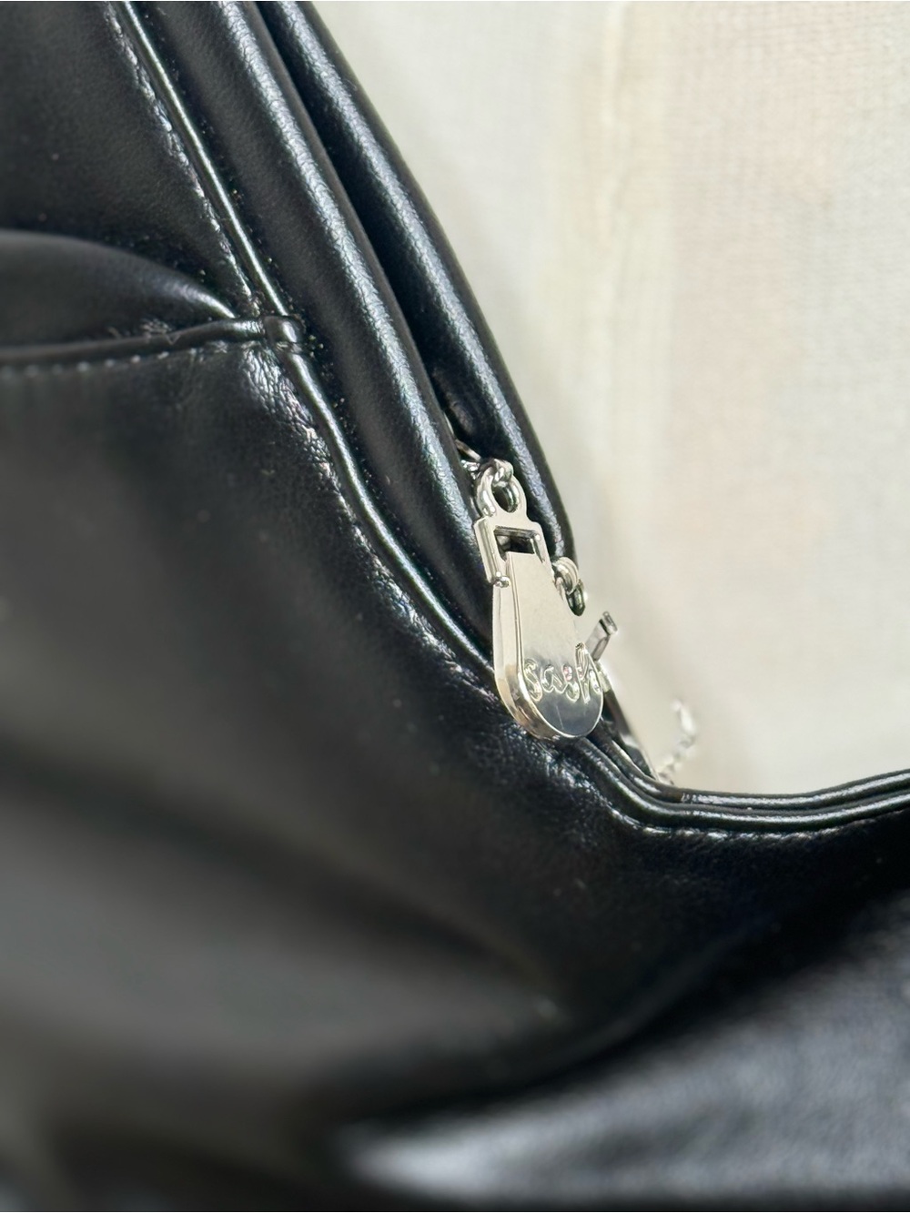 SASH Faux Leather Bag with FRID-Protected Wallet Black faux Leather Hobo adjust - Picture 7 of 8